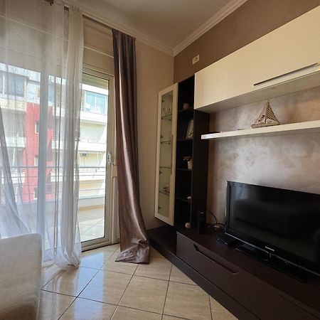 Elegant Apartment In Lungomare - N 23 فلورا المظهر الخارجي الصورة