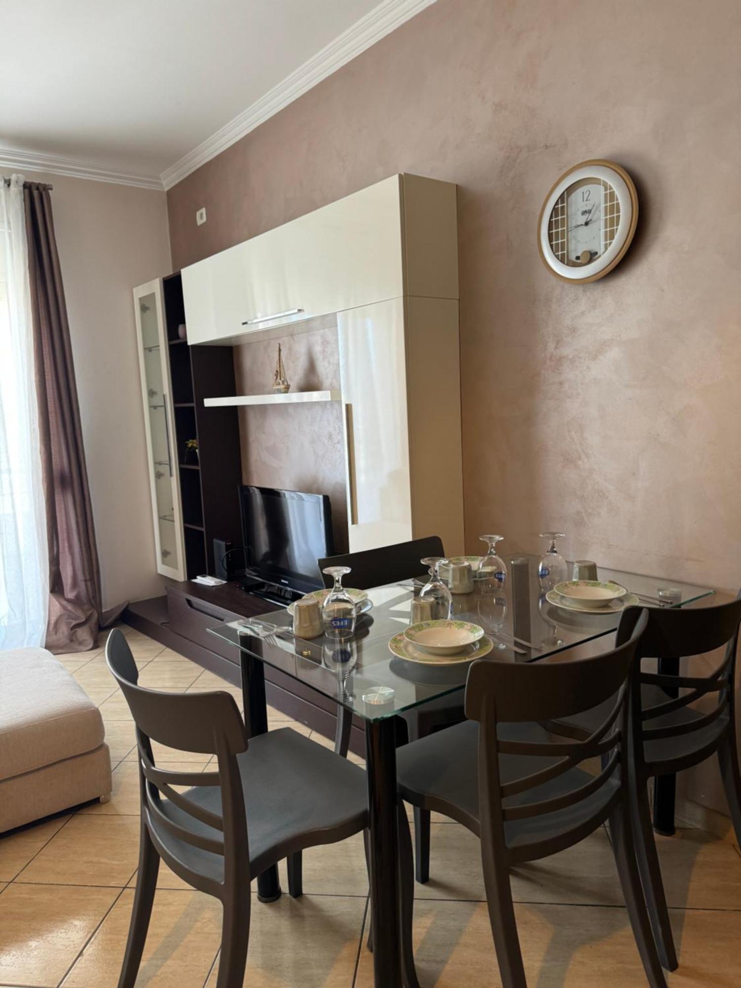 Elegant Apartment In Lungomare - N 23 فلورا المظهر الخارجي الصورة